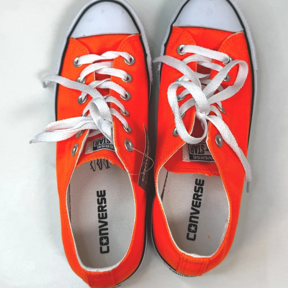 Converse Chuck Taylor All Star Low Top Neon Orange M 7.5 W 9.5 152810F NWT